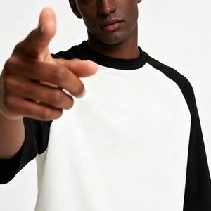 <span class=keywords><strong>T</strong></span>-shirts amples pour hommes de la marque de mode japonaise Fashion Forward, co-marqués Ba International, avec broderie camouflage - Product Image 2