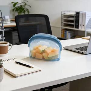 Sac de conservation alimentaire en silicone transparent grande capacité, anti-odeur, pour légumes, moderne et personnalisable - Product Image 1