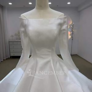 Lsjj150 Elegant Ivory Satin <b>Wedding</b> Dress Regular Sleeve Sweetheart Neckline Minimalist Ball Gown Backless Chapel Train - Product Image 3