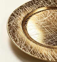 Assiette décorative en plastique PP plaqué or personnalisée, motif craquelé en relief, pour décoration de table de mariage ou de fête