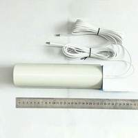 Routeur mural multibande haute puissance 4G/LTE 698-2700 MHz avec antenne de station de base verticale externe blanche à gain 2x11 dBi