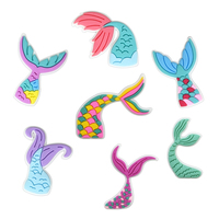 Breloques de chaussures sabot en caoutchouc PVC souple personnalisées 2026, motif queue de poisson, avec boucle à bouton, décoration appliquée, 2,5-3,5 cm, unisexe
