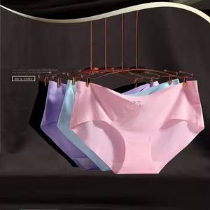 <span class=keywords><strong>Culotte</strong></span> de maternité sans couture sous-vêtements <span class=keywords><strong>taille</strong></span> basse en forme de V slips de <span class=keywords><strong>grossesse</strong></span> femmes enceintes Lingeries <span class=keywords><strong>grande</strong></span> <span class=keywords><strong>taille</strong></span> - Product Image 3