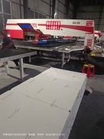 Prensa Punzonadora CNC, Estampado, Corte y Rolado por Lotes para Láminas de Cobre y Metal de 6.35mm, Máquina Punzonadora en Oferta