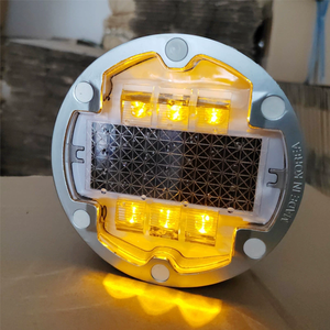 Marcador de <span class=keywords><strong>Carretera</strong></span> Solar de Policarbonato de Alta Visibilidad con LED, Resistente a Impactos, para Seguridad Vial en Autopistas - Product Image 2