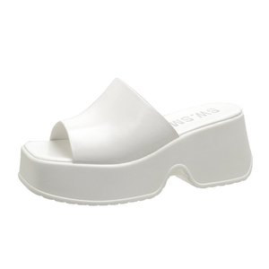 Thick-soled Summer New Muffins Slippers Women's Casual Sandals - Product Image 5