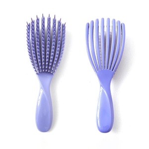 Brosse à cheveux démêlante incurvée en plastique personnalisée, à huit rangées, type pieuvre, pour massage du cuir chevelu, vente en gros - Product Image 1