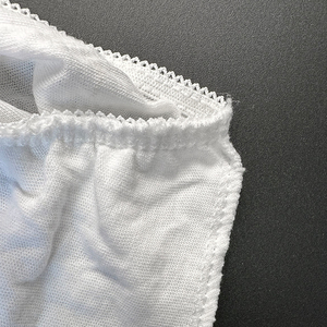 Sous-vêtements hygiéniques jetables pour femmes avec confort et commodité - Product Image 4