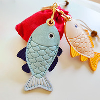 Glücksbringer-Fisch Schlüsselanhänger Kartenhalter Neujahrs-Glückswunsch-Geschenk
