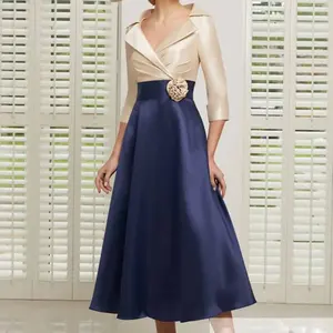 Atelier <span class=keywords><strong>de</strong></span> couture sur mesure : Robes <span class=keywords><strong>de</strong></span> mariée et robes <span class=keywords><strong>de</strong></span> cérémonie maxi trapèze simples en satin couleur champagne <span class=keywords><strong>pour</strong></span> mariées et mères <span class=keywords><strong>de</strong></span> la mariée - Product Image 1