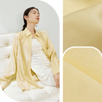 Tissu léger respirant teint en filature 73GSM pour robes, chemises, t-shirts en tissu mélangé d'acétate pour garçons