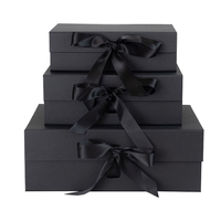 Boîtes Cadeaux d'Emballage en Papier Kraft Noir Mat Magnétiques Pliables avec Revêtement UV, Gaufrage et Matériaux Recyclés pour Vêtements