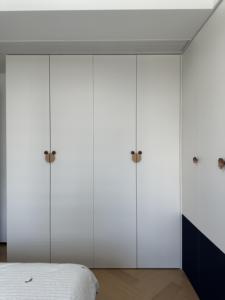 Nouvelle Armoire en Bois Moderne et Simple pour Chambre à Coucher, Grande Capacité, Design Durable et Écologique, Nouveauté en Promotion - Product Image 5