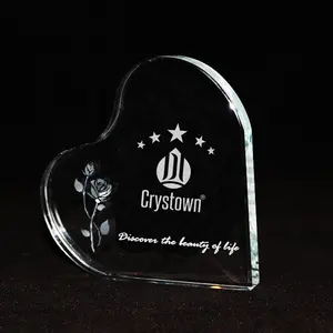 Crysting Jam Meja Kristal, Suvenir Pernikahan Desktop Unik Laser 3D Bentuk Hati untuk Hadiah