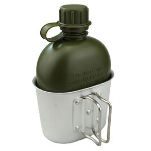 Muestra gratuita de equipo de camping para exteriores, botella de agua estadounidense con funda, kit de cantimplora de 3 piezas con funda, taza de acero inoxidable - Product Image 1