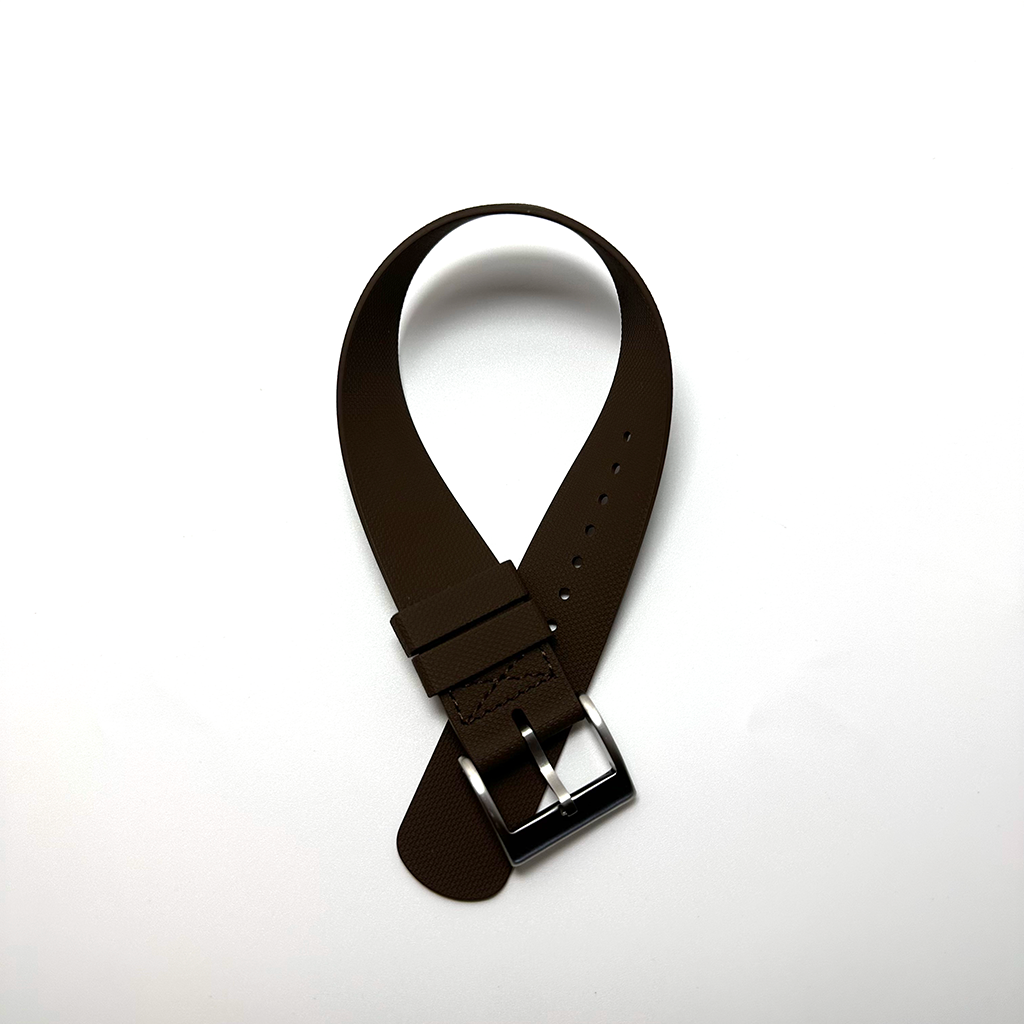 สีน้ำตาล