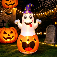 Décoration de jardin d'Halloween gonflable : Fantôme mignon assis sur une citrouille avec chapeau de sorcier et éclairage LED