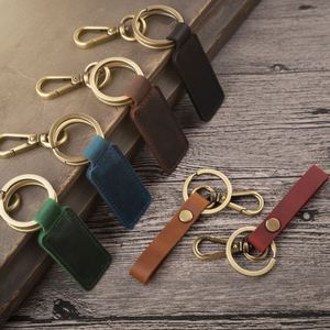 Llavero de Cuero Genuino Ligero con Grabado, Estilo Lindo, Forma Rectangular, Alta Calidad, Duradero, Regalo para Novio - Product Image 1
