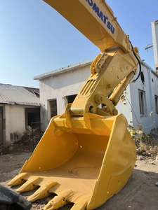 Excavatrice sur chenilles d'occasion Komatsu PC800 de 80 tonnes, modèle 2018, moteur 3,4 m, cuve de 363 kW, haute qualité - Product Image 3