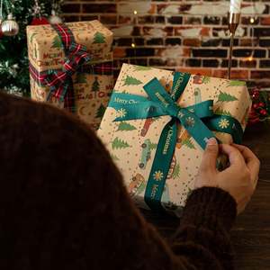 Wholesale Disposable 80g <b>Christmas</b> Art <b>Paper</b> Tissue Coated Silicone 43*300cm Gift Luxury Custom Packaging <b>Wrapping</b> <b>Paper</b> <b>Roll</b> - Product Image 6