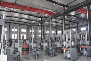 Máquina de Ensayo Universal Hidráulica Serie WAW de Alta Carga para Pruebas de Tracción, Compresión y Flexión de Aleaciones Metálicas - Product Image 6