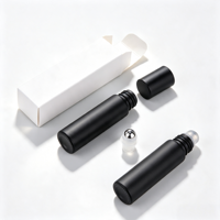 Flacon à bille en verre noir mat de 10 ml avec logo imprimé sur mesure, conteneur vide pour huiles essentielles avec boîte d'emballage couleur personnalisée
