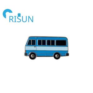 Pin de solapa, insignia, broche y pines de esmalte personalizados con diseños de Station Wagon, Minivan, Furgoneta de carga, Camión, Coche, Autobús y Vehículo - Product Image 5