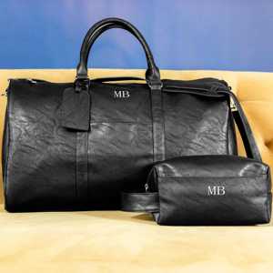 Bolsa de Viaje Personalizada Unisex de Cuero Marrón con Cierre y Letra, de Alta Calidad, para Regalo de Cumpleaños o Navidad - Product Image 2