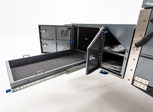 Autocaravana <span class=keywords><strong>Pequeña</strong></span> de Lujo MOLIN <span class=keywords><strong>4x4</strong></span>, <span class=keywords><strong>Caravana</strong></span> Todoterreno, Remolque de Viaje de Aluminio Gris, Capacidad de Carga de 1600 kg, 4600x1820x1460 mm - Product Image 6