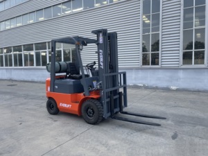 EVERLIFT FG15 Carrello Elevatore LPG da 1500kg a <span class=keywords><strong>Prezzo</strong></span> di Fabbrica, Traslatore Laterale, Montante a 3 Stadi, Forche 1500x200mm, Motore Nissan K21/K25 - Product Image 2