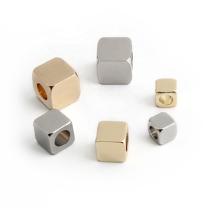 Металлические бусины-стопперы с лазерной гравировкой логотипа, заменяющие шнурки для сумок, из цинкового сплава, прочные и долговечные, квадратные, для тканевых петель - Product Image 4