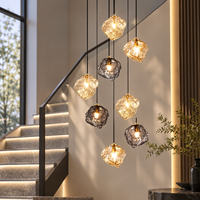 Lampadario Moderno a Cubetti di Ghiaccio, Lussuoso Lampadario Artistico Multi-Luce per Scale, Hall di Hotel e Ville, Comodino