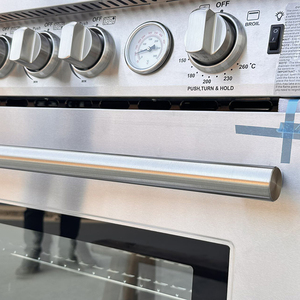 Estufa y Horno Combinados Pro de 48 Pulgadas con Certificación Energy Star, 7 Quemadores a Gas con Temporizador para Panaderías y Servicios de Catering - Product Image 3