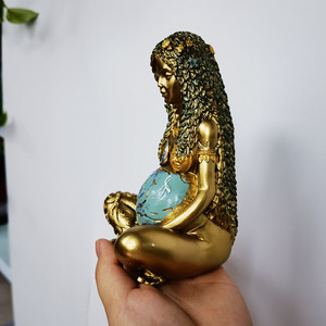 Vente en gros Nouvelle Statue en Résine Mère Terre Dorée Pachamama Déesse Sculpture Gaïa Offre Spéciale - Product Image 6