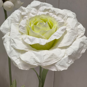 Élégante Décoration Florale Géante en Papier, Faite à la Main, Dégradé Blanc-Vert, Écologique, pour Scène de Noël - Product Image 4