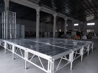 Scènes en verre modulaires à assemblage facile, élégantes et luxueuses, directement de l'usine, pour défilés et spectacles de groupes