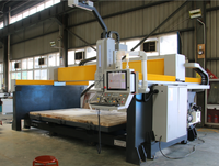 JZH-600-5A de table rotative hydraulique 0-85 ° Machine de découpe et de perçage de pierre à pont infrarouge à 5 axes avec lame de scie