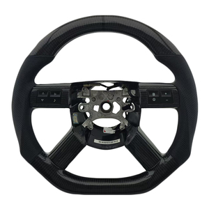 พวงมาลัยหนังคาร์บอนไฟเบอร์แบบเจาะรู รุ่นยอดนิยมสำหรับรถยนต์ Chrysler 300C - Product Image 1