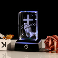 Lampe de nuit en cristal carrée gravée au laser 3D personnalisée avec base éclairée au toucher pour cadeaux ou ornements