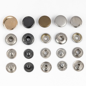 ขนาดปรับแต่งได้ วัสดุปรับแต่งได้ ความยืดหยุ่นดี ป้องกันสนิม ทนทานต่อการใช้งานประจำวัน อุปกรณ์เสริมเสื้อผ้า กระดุมแป๊กขนาด 15 มม. แบบกำหนดเอง - Product Image 6