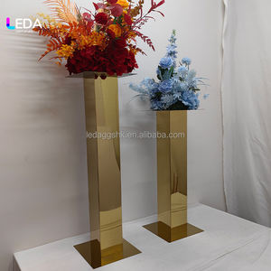 Centro de Mesa Metálico Rectangular Dorado Brillante para Decoración de Bodas y Eventos, Precio de Fábrica al por Mayor LEDA - Product Image 1