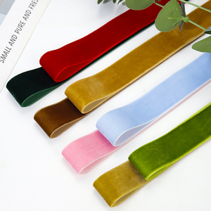 Cinta de Terciopelo de una Sola Cara al por Mayor, Cinta de Terciopelo de Lujo de un Solo Lado en Color Sólido para Lazos para el Cabello y Decoración Navideña - Product Image 4