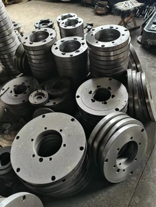 Hot Sale Forged ASTM A105 Carbon Steel Weld Neck <b>Flange</b> 4 Inch 8 <b>Bolt</b> Holes Industrial Pipe Fitting for Oil Gas Pipeline System - Product Image 2