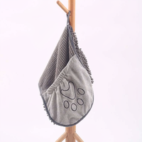 Serviette de bain absorbante en microfibre chenille douce pour animaux de compagnie, séchage rapide, avec deux poches pour les mains, pour l'entretien du pelage du chien après le bain, toutes saisons