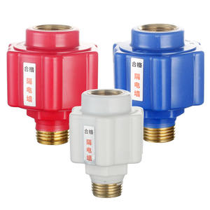 Conector de pared antichoque eléctrico para calentador de agua, junta aislante universal con gran compatibilidad - Product Image 1