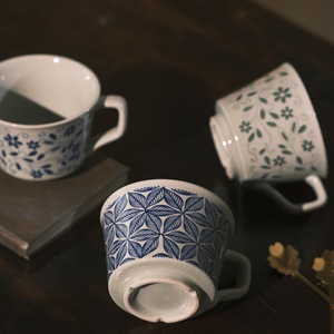 <span class=keywords><strong>Tasse</strong></span> à café en céramique bleue à motif floral <span class=keywords><strong>vintage</strong></span>, mug à latte art à large ouverture effet craquelé, <span class=keywords><strong>tasse</strong></span> à thé de bureau - Product Image 1