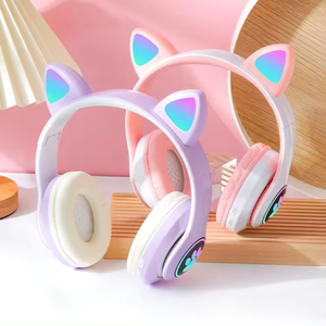Venta al por mayor estéreo de la película de la música de los auriculares de color de la luz del gato corte de la pata de los auriculares luminosos TWS inalámbrico de los auriculares de la <span class=keywords><strong>VIV</strong></span>-23M - Product Image 6