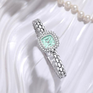 Nuevo reloj de pulsera de alta gama para mujer, pequeño y exquisito, resistente al agua, de cuarzo. - Product Image 2