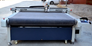 Máquina <span class=keywords><strong>de</strong></span> corte con cuchilla oscilante y sistema CCD 1625 1610, Router CNC 3D para letreros <span class=keywords><strong>de</strong></span> espuma, madera, gabinetes, corte <span class=keywords><strong>de</strong></span> madera contrachapada, cortadora <span class=keywords><strong>de</strong></span> espuma CNC - Product Image 2