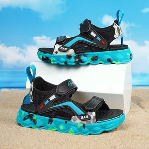 Nouvelles Chaussures de Sport d'Été 2025 pour Enfants, Style Plage et Marche en Plein Air, Sandales Plates Tendance et Respirantes pour Enfants - Product Image 1